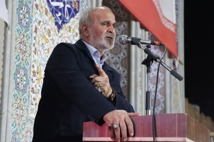 تصاویر/ حضور پرشور کودکان، نوجوانان و مردان و زنان انقلابی و ولایی شهر اشکذر در هشتاد و ششمین شب از حماسه حضور