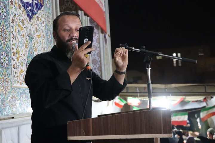 تصاویر/ حضور پرشور کودکان، نوجوانان و مردان و زنان انقلابی و ولایی شهر اشکذر در هشتاد و ششمین شب از حماسه حضور