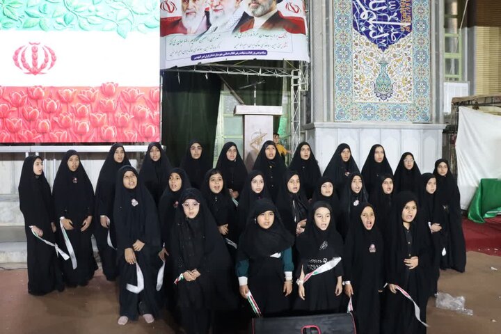 تصاویر/ حضور پرشور کودکان، نوجوانان و مردان و زنان انقلابی و ولایی شهر اشکذر در هشتاد و ششمین شب از حماسه حضور