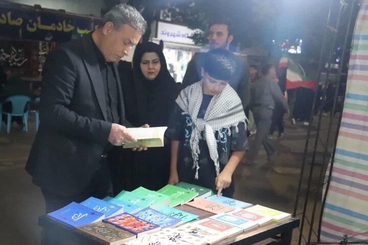 تصاویر/ تداوم فعالیت موکب مدرسه علمیه امام خامنه ای ارومیه در تجمعات مردمی