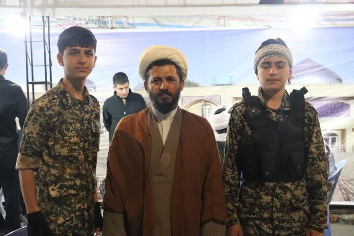 تصاویر/ تداوم فعالیت موکب مدرسه علمیه امام خامنه ای ارومیه در تجمعات مردمی