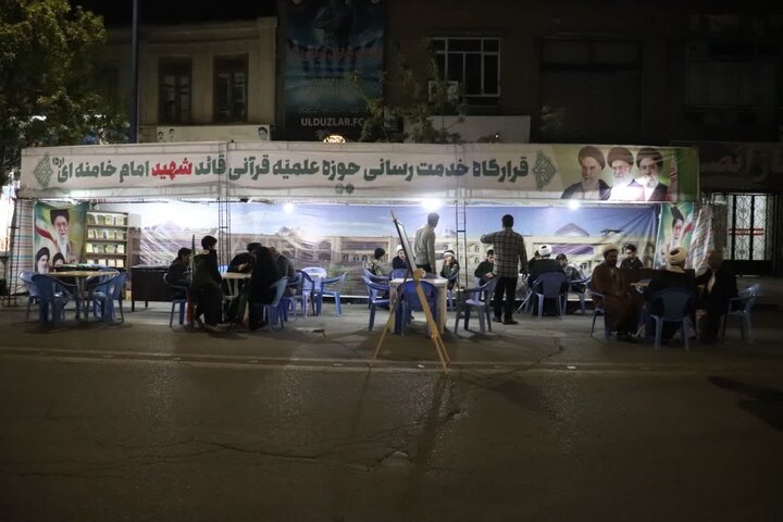 تصاویر/ تداوم فعالیت موکب مدرسه علمیه امام خامنه ای ارومیه در تجمعات مردمی