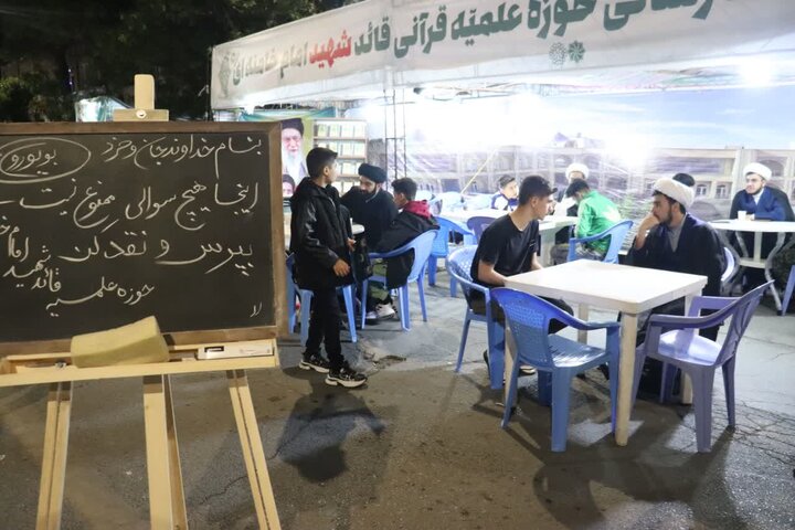 تصاویر/ تداوم فعالیت موکب مدرسه علمیه امام خامنه ای ارومیه در تجمعات مردمی