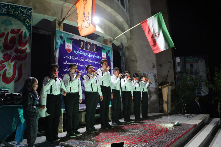 تصاویر /  اجتماع بزرگ فرهنگیان همدان در شب‌های اقتدار