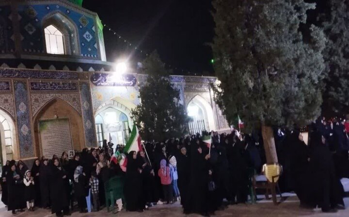 تصاویر/ تداوم تجمع مردم کوهبنان در حمایت از نظام‌اسلامی