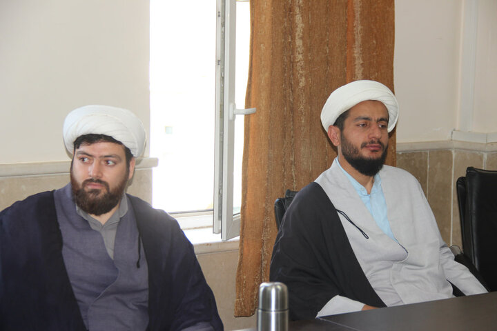 تصاویر / نشست مدیر حوزه علمیه استان  قزوین با مبلغین امین حوزه علمیه قزوین