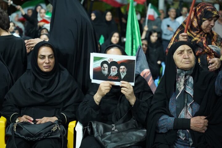 تصاویر/گردهمایی دانش‌آموزان، والدین و فرهنگیان استان لرستان بمناسبت دهه امامت و ولایت
