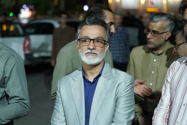 تصاویر/گردهمایی دانش‌آموزان، والدین و فرهنگیان استان لرستان بمناسبت دهه امامت و ولایت