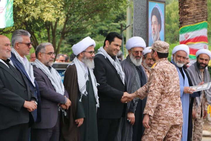 تصاویر/ حضور ائمه جمعه شهرستان آمل در مراسم صبحگاه مشترک نیروهای مسلح