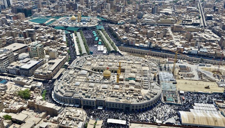 جمعیت عظیم زائران در کربلای معلی در روز عرفه