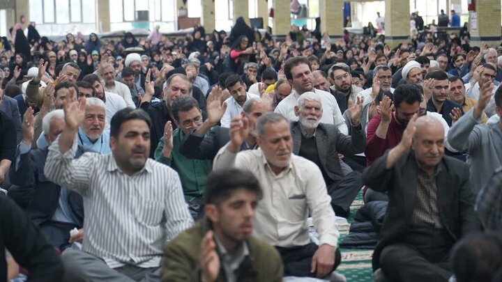 تصاویر/ مراسم قرائت دعای پر فیض عرفه  در خوی