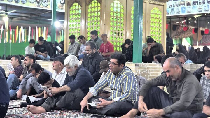 تصاویر/طنین دعای عرفه در جوار شهدای گمنام حسین‌آبادکویر