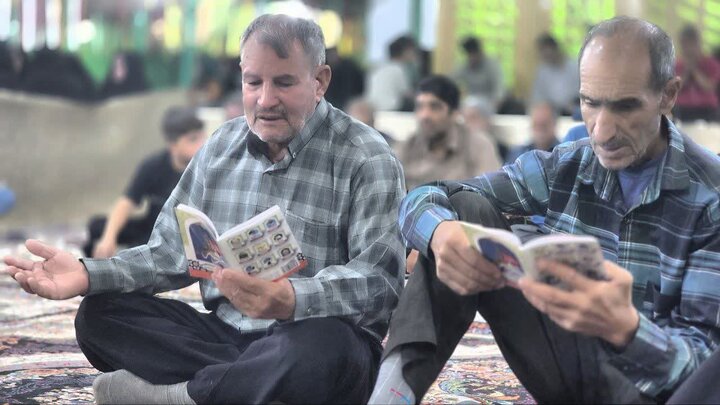 تصاویر/طنین دعای عرفه در جوار شهدای گمنام حسین‌آبادکویر