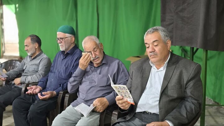 تصاویر/طنین دعای عرفه در جوار شهدای گمنام حسین‌آبادکویر