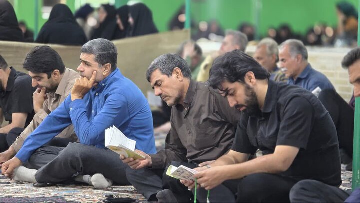 تصاویر/طنین دعای عرفه در جوار شهدای گمنام حسین‌آبادکویر
