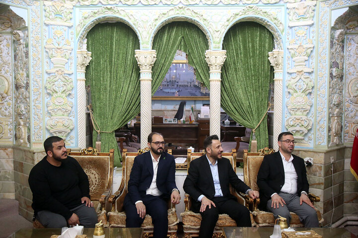 گزارش تصویری؛اهدای پرچم غدیریه عتبه علوی به آستان مقدس حضرت فاطمه معصومه (س)