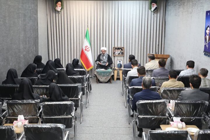 تصاویر/ دیدار مدیرکل کانون پرورش فکری کودکان و نوجوانان استان سمنان با حضور نماینده ولی فقیه در استان سمنان