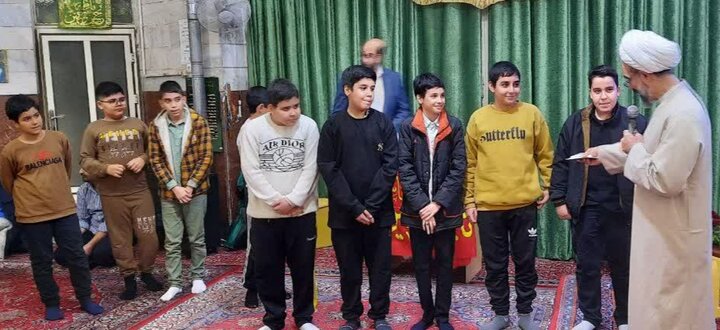 تصاویر/ مشارکت جهادی روحانیون در طرح تربیتی نوجوانه مسجد صاحب الزمان (عج)