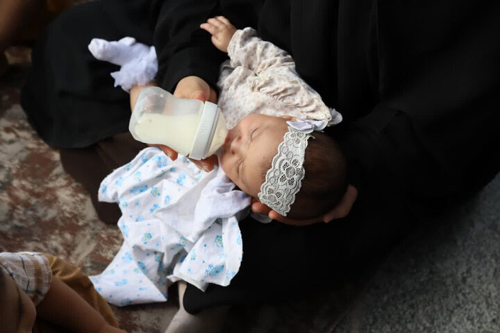 حضور پرشور بانوان در مراسم دعای عرفه حرم بانوی کرامت