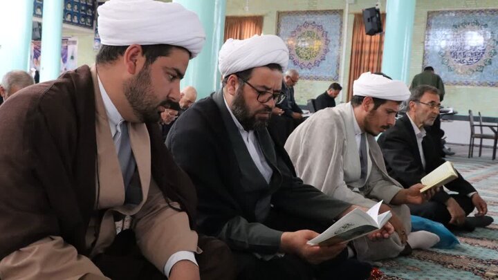 تصاویر/ برگزاری دعای غرفه در تکاب