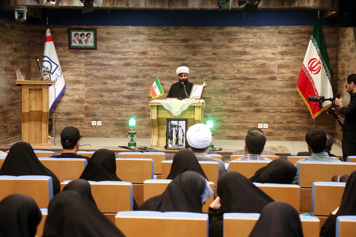 تصاویر/ گرامیداشت و بزرگداشت دوّمین سالگرد شهادت شهید جمهور دکتر آیت‌الله سید ابراهیم رئیسی و شهدای خدمت در دانشگاه باقرالعلوم(ع)
