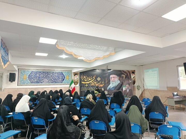 تصاویر/ برگزاری دعای عرفه در مدرسه علمیه الزهرا سلام الله علیها ارومیه