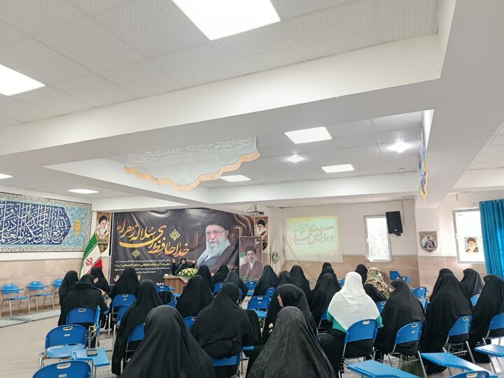 تصاویر/ برگزاری دعای عرفه در مدرسه علمیه الزهرا سلام الله علیها ارومیه