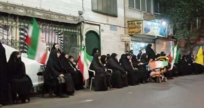 تصاویر/ هشتاد و ششمین اجتماع نمازگزاران مسجد صاحب الزمان (ع) در دفاع از انقلاب و وطن
