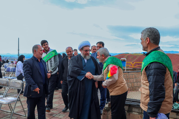 تصاویر /  مراسم دعای عرفه کوه عون‌بن‌علی