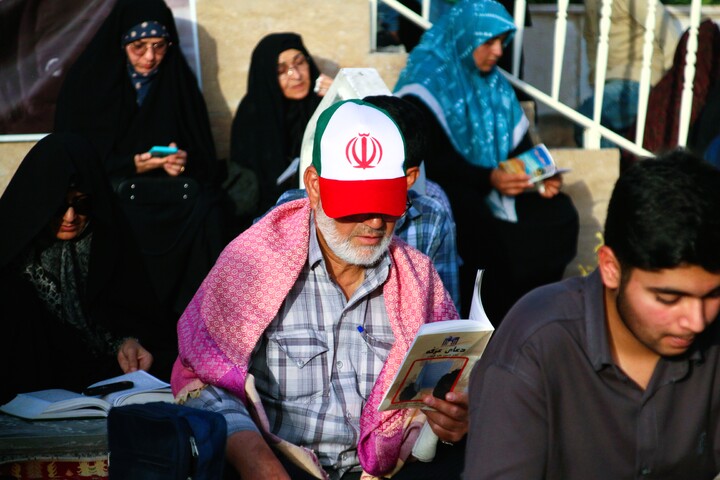 تصاویر/ روز عرفه در گلزار شهدای کرمان