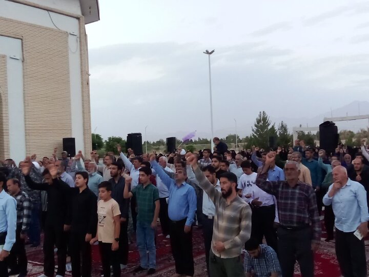 تصاویر/ مراسم قرائت دعای عرفه در محی آباد