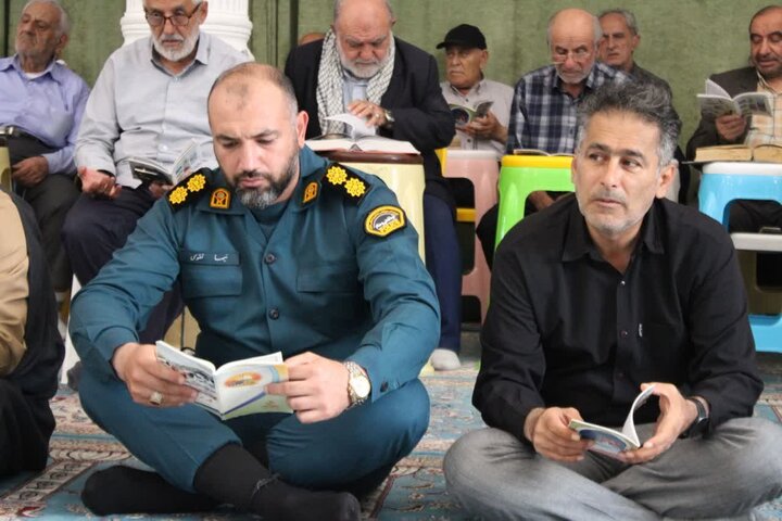 تصاویر/ برگزاری مراسم دعای عرفه در مسجد جامع در شهرستان عباس آباد