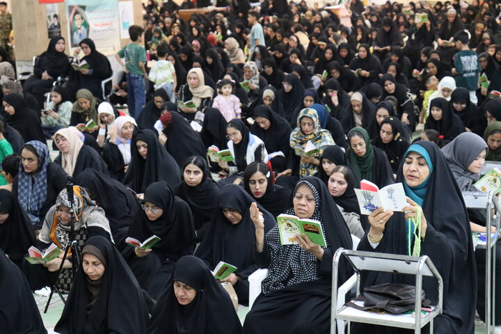 تصاویر/ مراسم معنوی دعای عرفه در بندر دیّر