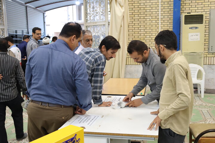 تصاویر/ مراسم معنوی دعای عرفه در بندر دیّر