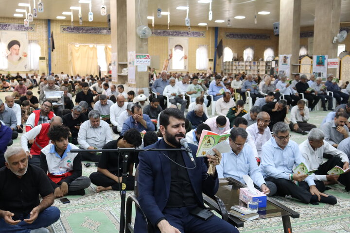 تصاویر/ مراسم معنوی دعای عرفه در بندر دیّر