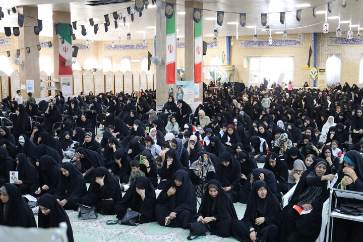 تصاویر/ مراسم معنوی دعای عرفه در بندر دیّر