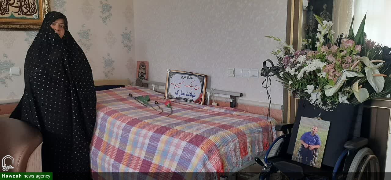 تجلیل کادر مدرسه علمیه فاطمه الزهرا (س) از مجاهدت‌های همسر جانباز شهید حسین‌پناه