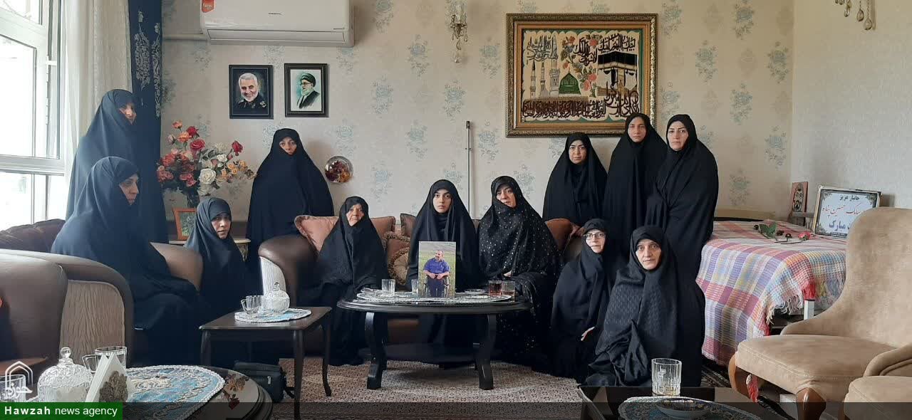 تجلیل کادر مدرسه علمیه فاطمه الزهرا (س) از مجاهدتهای همسر جانباز شهید حسینپناه + عکس