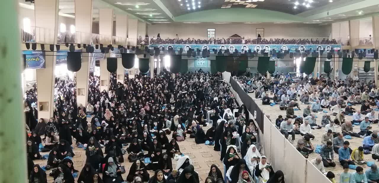 تصاویر/ قرائت دعای عرفه و مراسم عزاداری شهادت حضرت مسلم بن عقیل در خمین