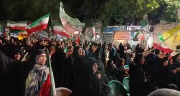 تصاویر/ قیام مردمی در هشتاد و هشتمین شب از تجمعات مردمی در حمایت نظام اسلامی در چالدران