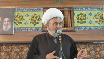 پیروزی با استقامت در مسیر حق و در برابر سختی‌ها به دست می‌آید