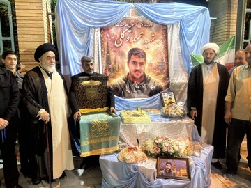 تصاویر / جشن تولد طلبه شهید محمد توکلی در گلزار شهدا قم