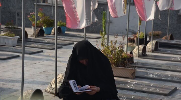 تصاویر/ برگزاری دعای عرفه در بقعه متبرکه امامزاده ابراهیم (ع) شهرستان آمل