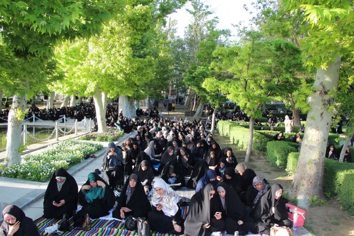 تصاویر / مراسم پرفیض دعای عرفه در پارک سیف الدوله ملایر