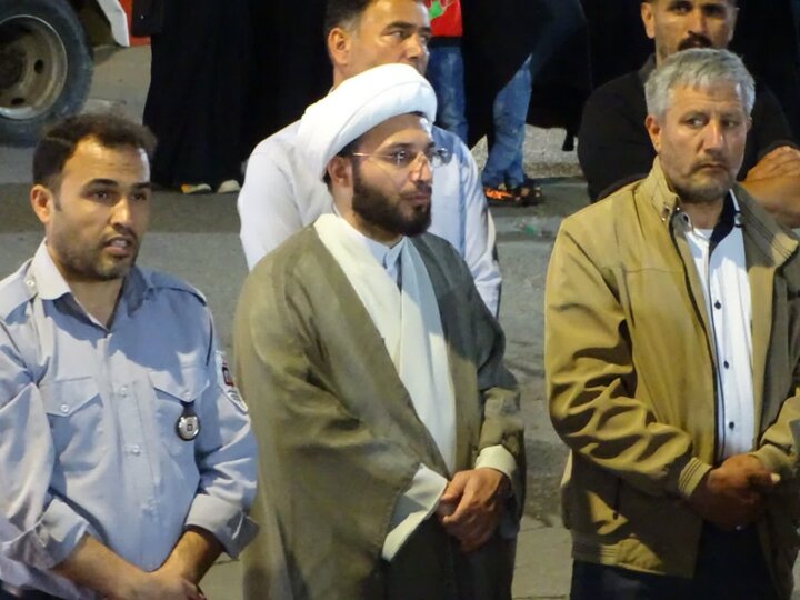 تصاویر/ طنین «الله‌اکبر» در چهاربرج؛ بیعت سراسری جوانان دهه نودی با رهبری در میدان امام خمینی (ره)