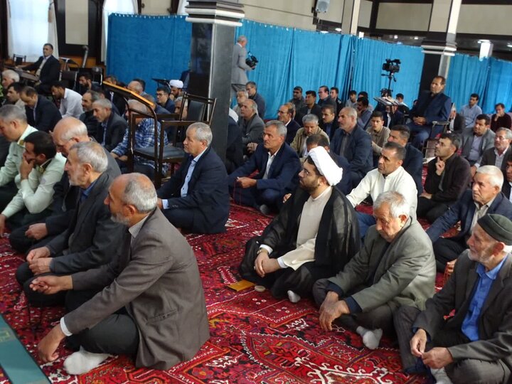 تصاویر/ اقامه نماز عید قربان در مسجد جامع چهاربرج