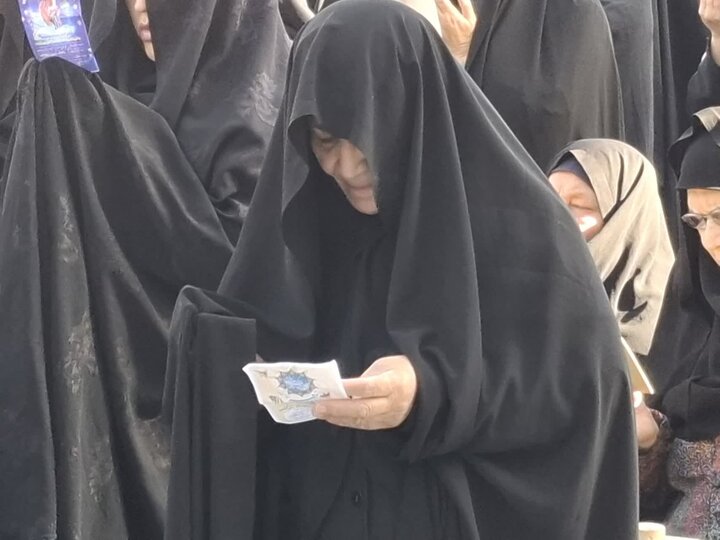 تصاویر/ نماز عیدسعیدقربان در آستان مقدس هلال بن علی (ع)