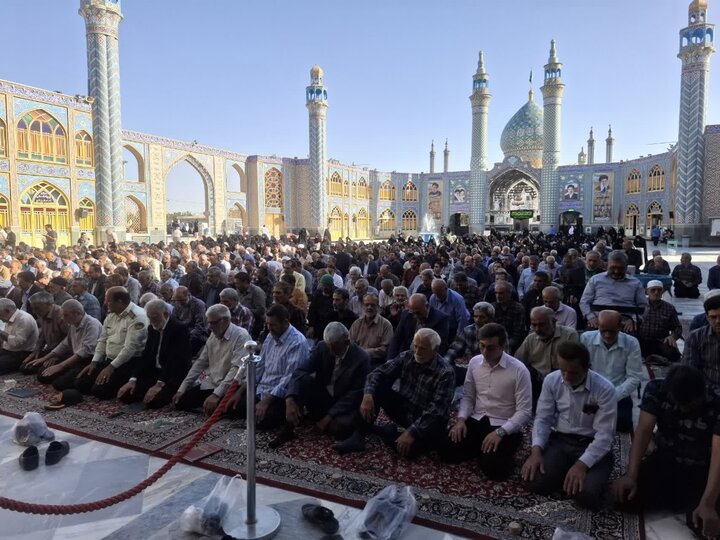 تصاویر/ نماز عیدسعیدقربان در آستان مقدس هلال بن علی (ع)