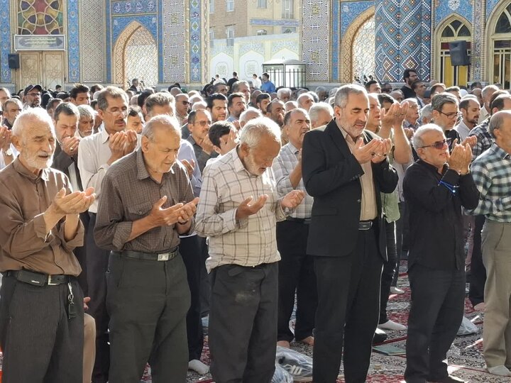 تصاویر/ نماز عیدسعیدقربان در آستان مقدس هلال بن علی (ع)