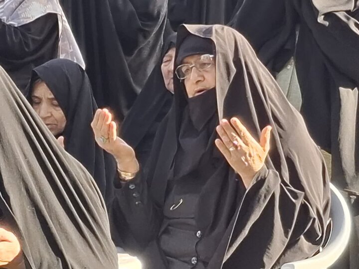 تصاویر/ نماز عیدسعیدقربان در آستان مقدس هلال بن علی (ع)